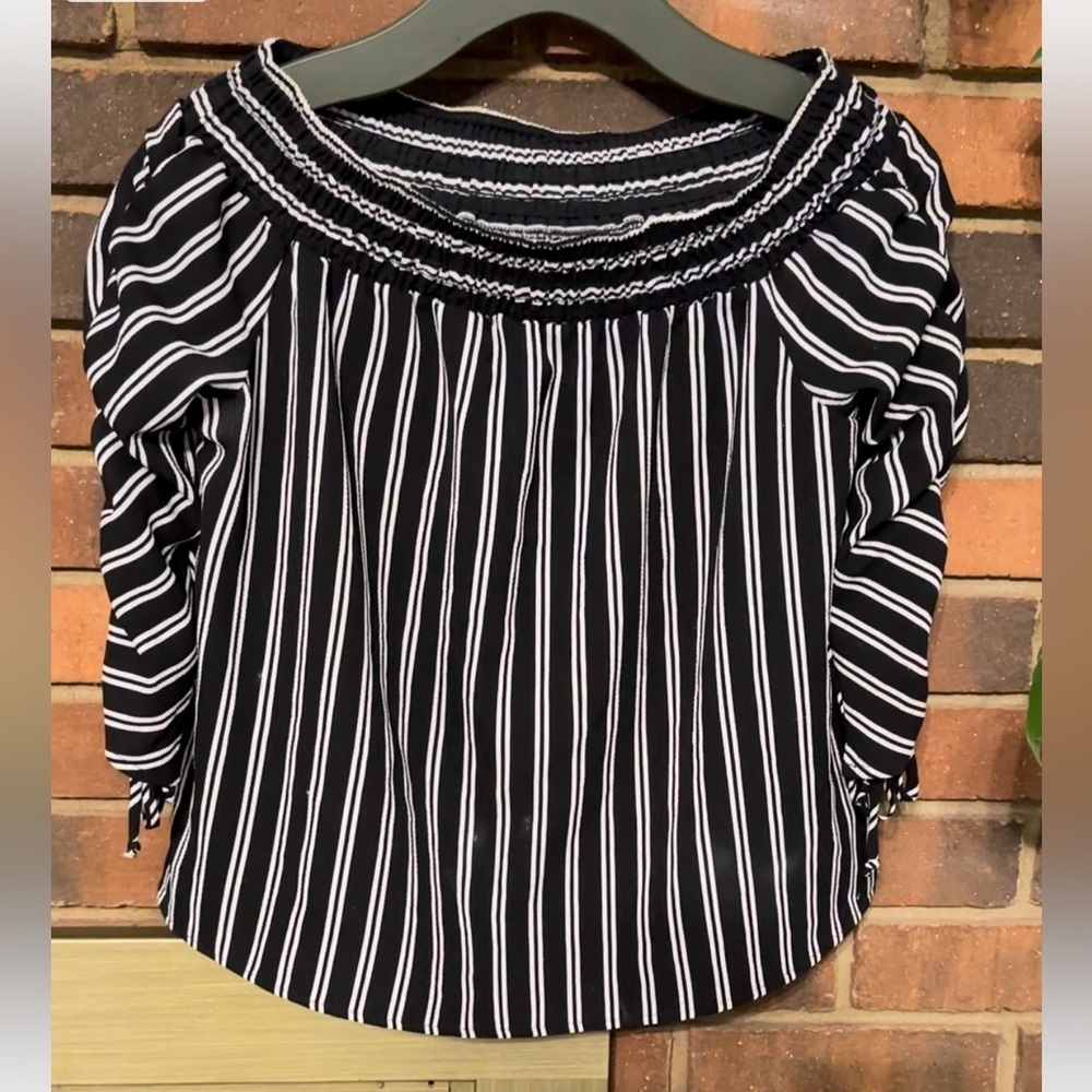 🛍️ Polly & Esther cute top